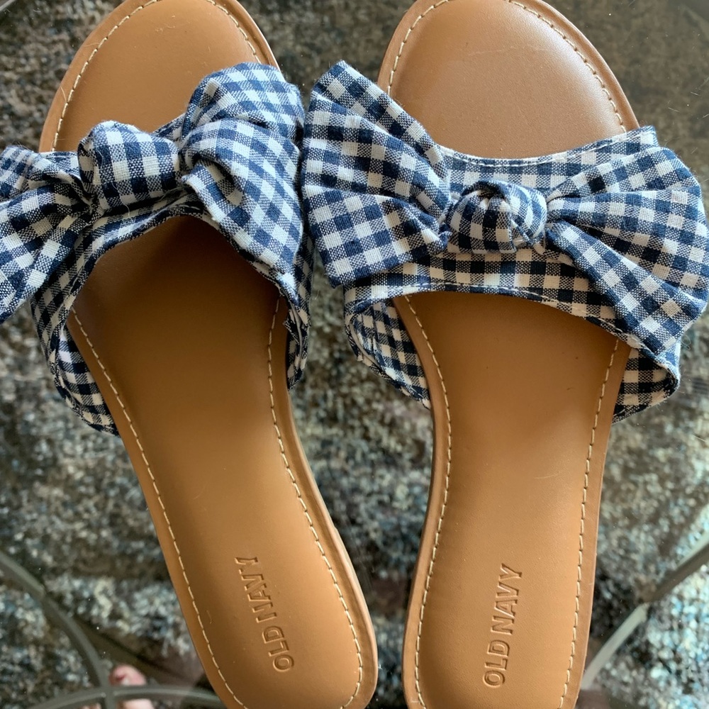 Checkered Bow Sandals